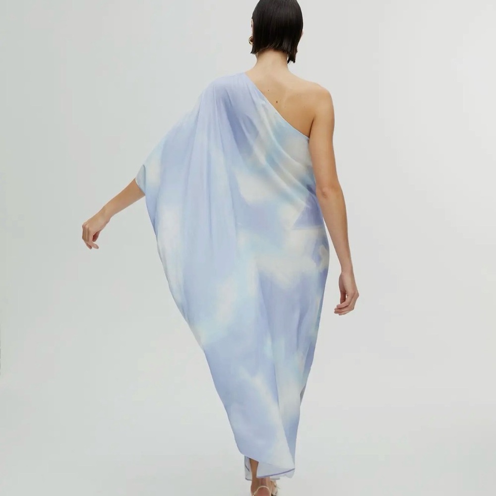 Nocturne One Shoulder Cape Mid Dress Resortwear NWT Size M Vacation Ready - Picture 3 of 5